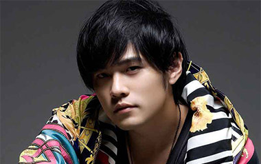 彩虹吉他谱_周杰伦_C调简单版吉他谱_吉他弹唱教学